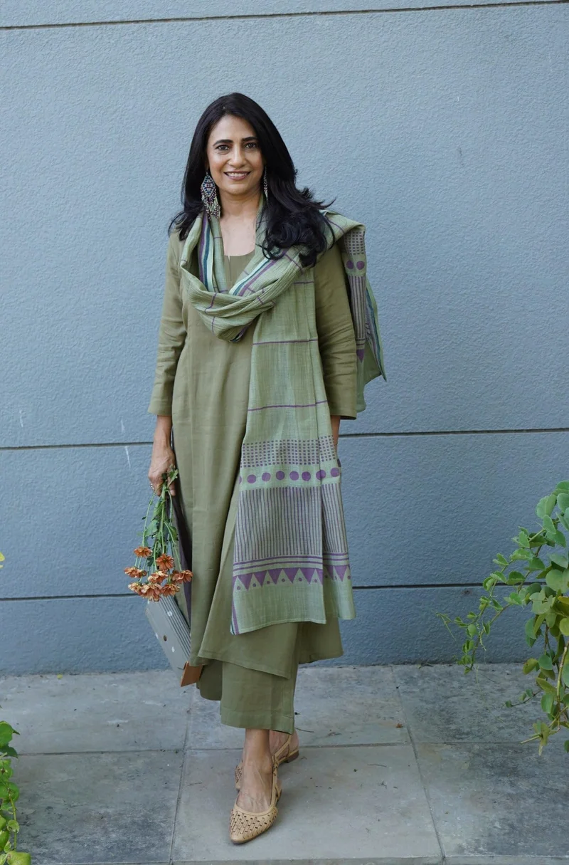 GoSriKi Green GoSriKi Women's Rayon Blend Straight Solid Kurta with Pant & Dupatta (Raja Saab Green-GS_4XL_Green_XXXX-Large) for Women | Best Price UAE